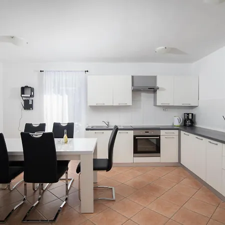 Suhalj Villa Medulin