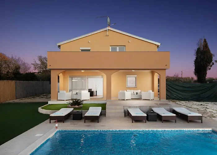 Suhalj Villa Medulin